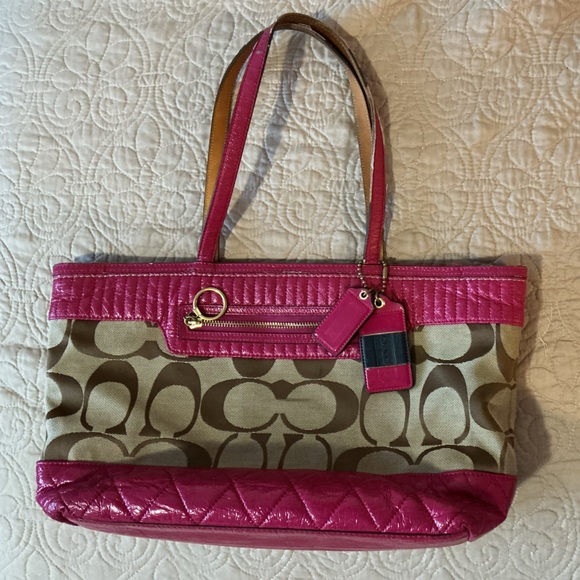 COACH Hot Pink and Tan Quilted Signature with two Hangtags Keychain - Picture 3 of 16